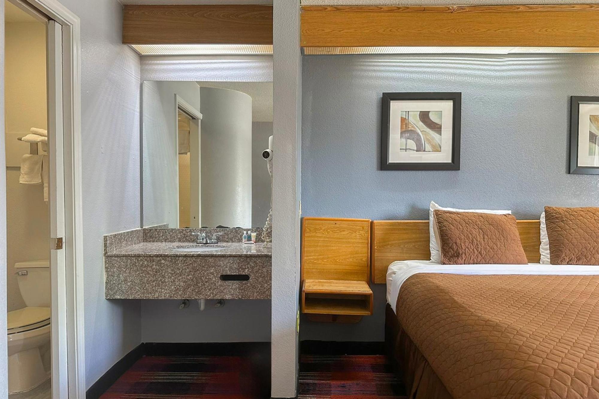 Classic Inn By Oyo I- 240 Near Memphis Airport Exterior foto