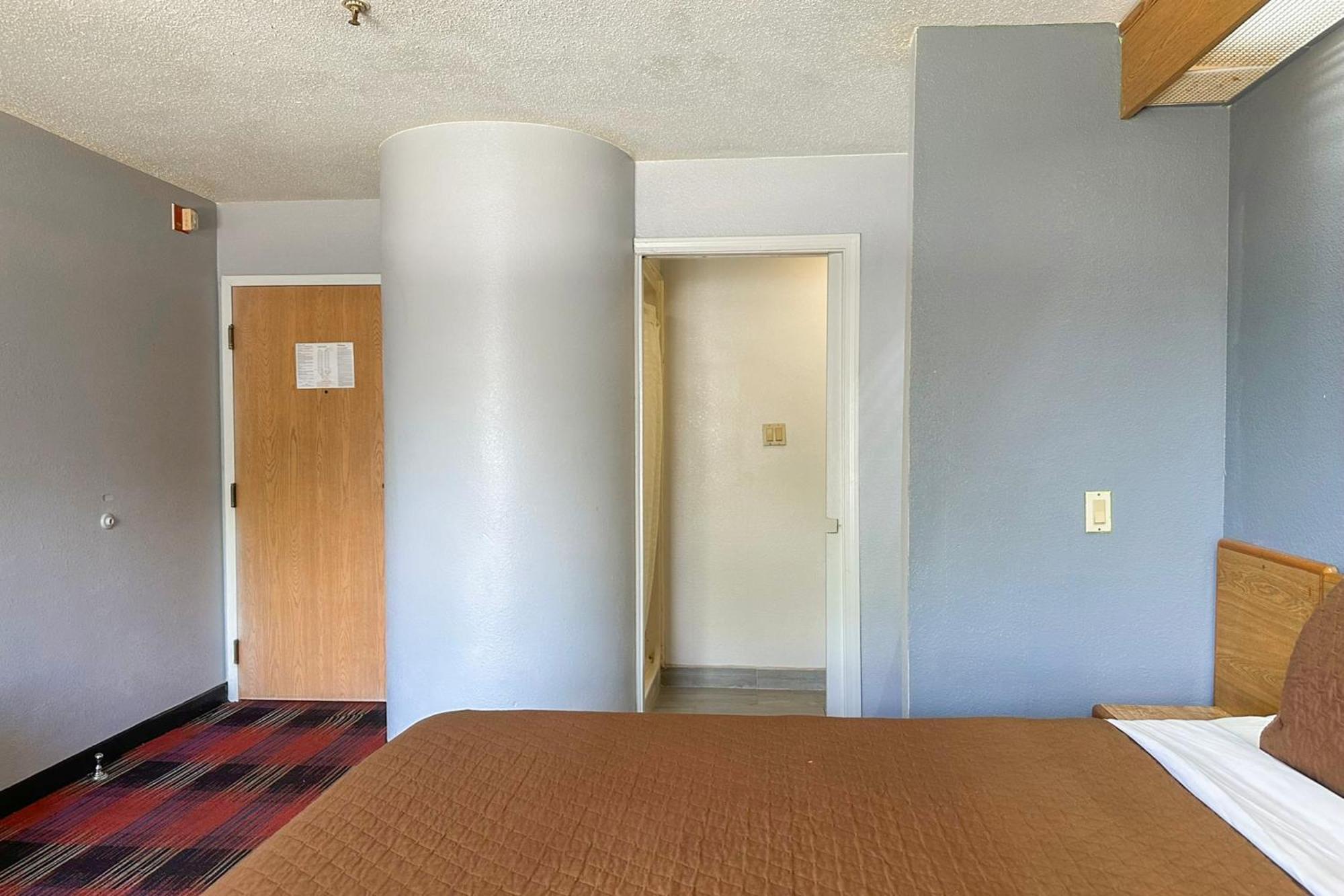 Classic Inn By Oyo I- 240 Near Memphis Airport Exterior foto