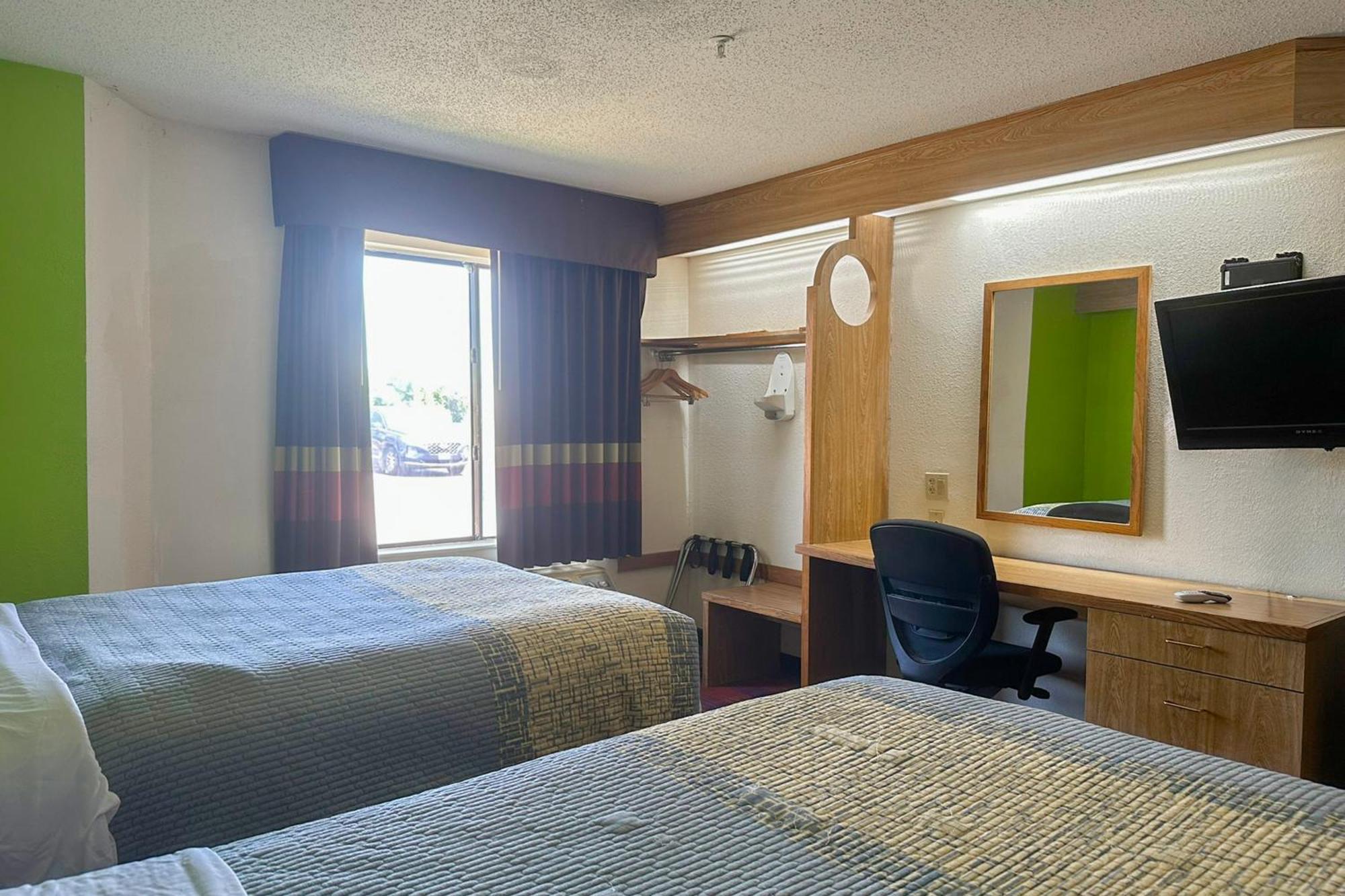Classic Inn By Oyo I- 240 Near Memphis Airport Exterior foto